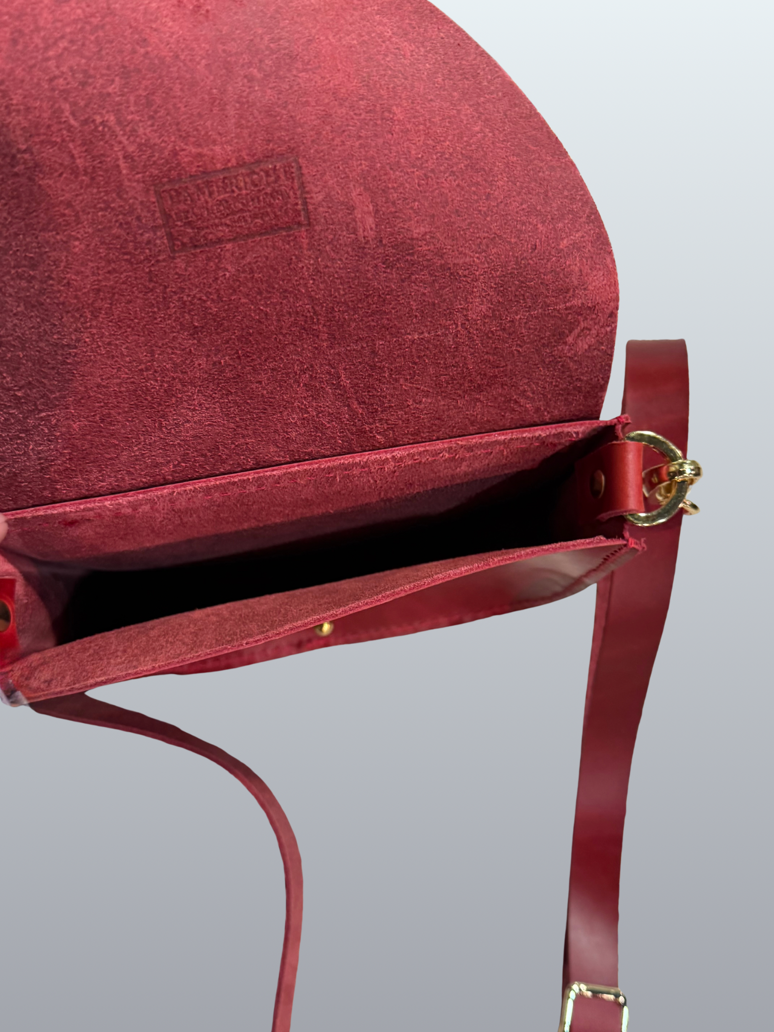 Red Small Round Bottom Leather Purse - Image 2